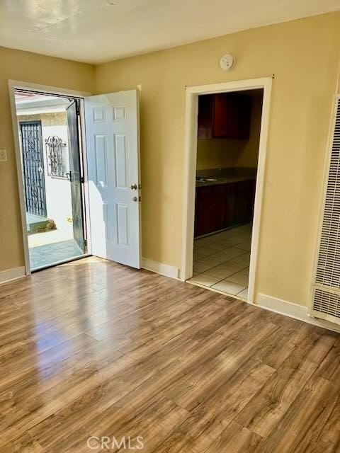 1124 E 69th St #1126 - Photo 5 of 14