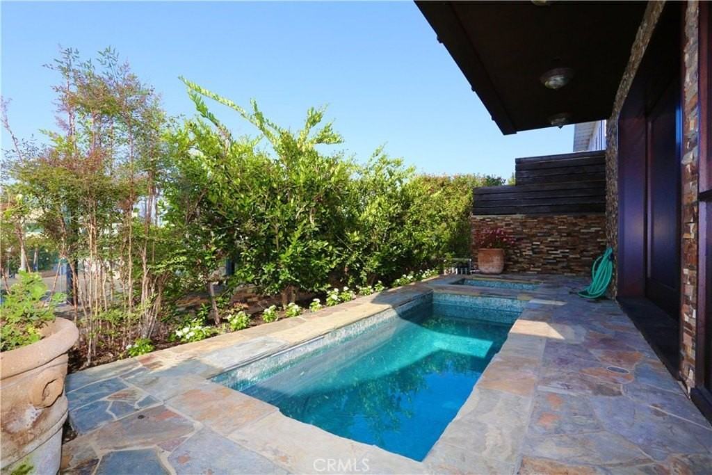 2753 Solana Way - Photo 3 of 39