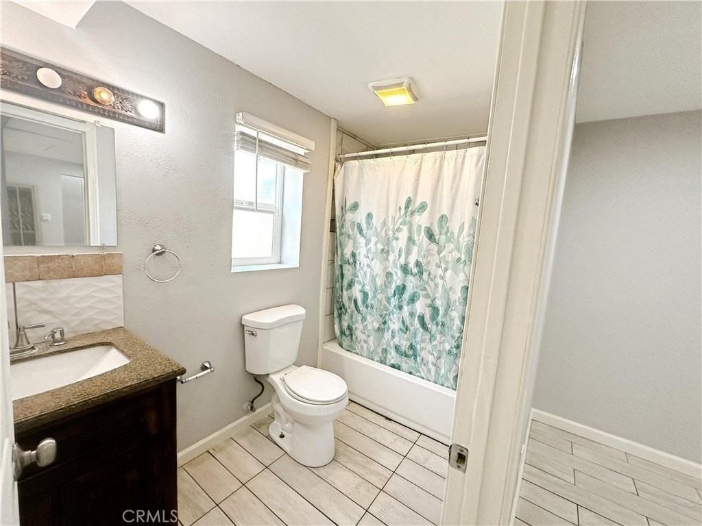 2319 Wilshire St - Photo 6 of 16