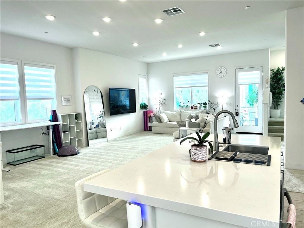 259 Sash - Photo 5 of 9