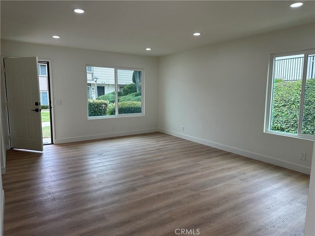 2322 Canyon Park Dr - Photo 4 of 21