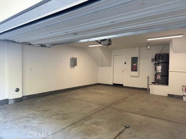 828 S Harbor Blvd - Photo 4 of 26