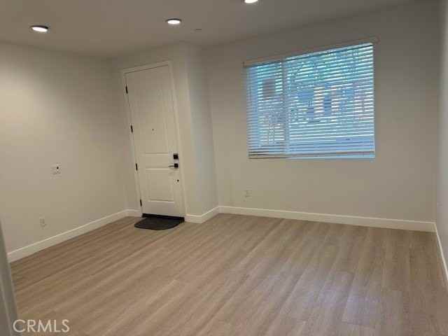 828 S Harbor Blvd - Photo 6 of 26