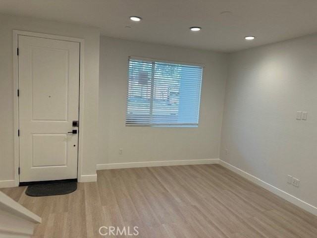 828 S Harbor Blvd - Photo 7 of 26