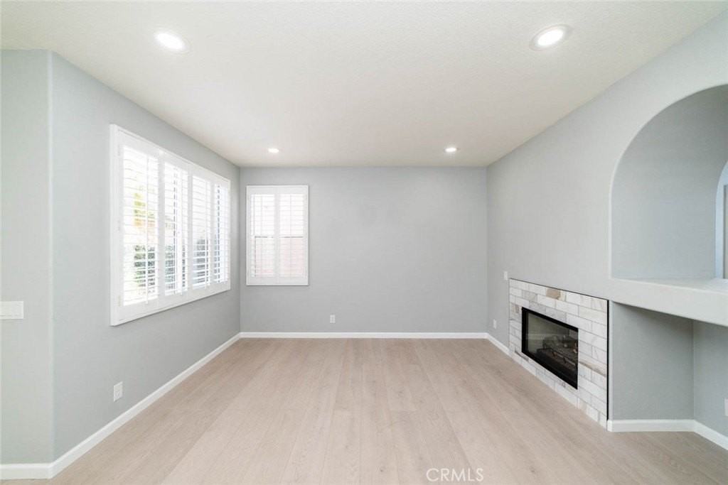 17 Nopalitos Way - Photo 6 of 42