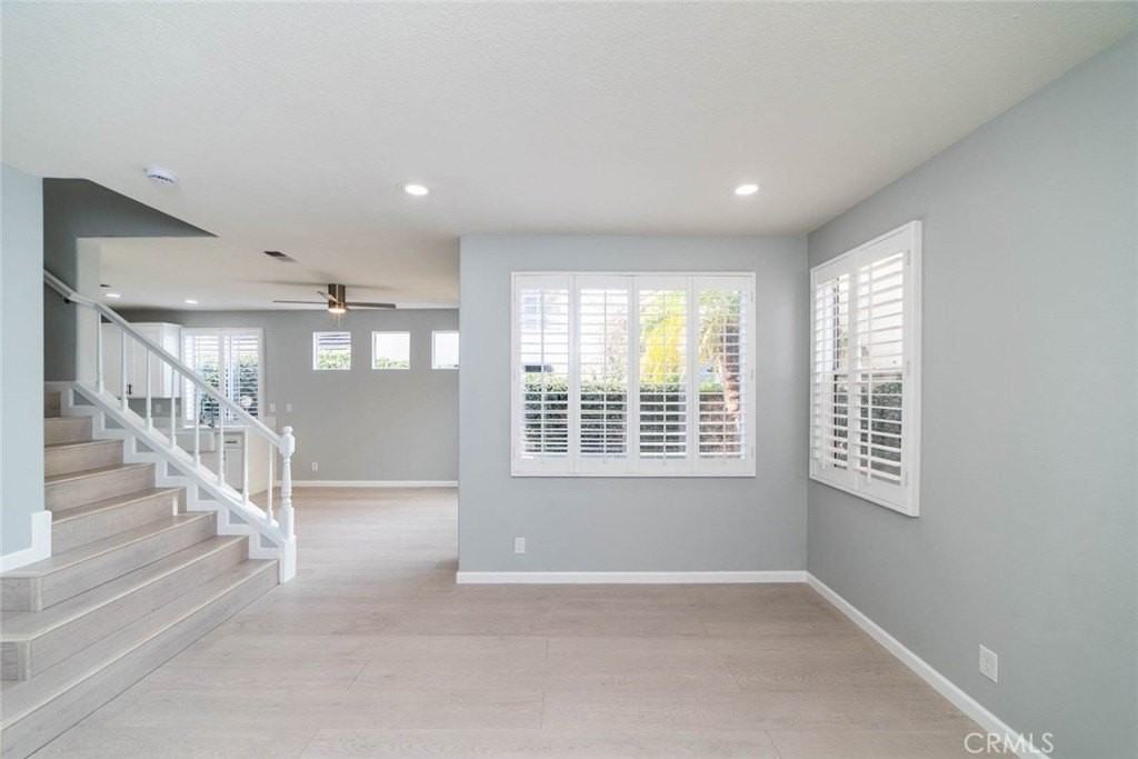 17 Nopalitos Way - Photo 7 of 42