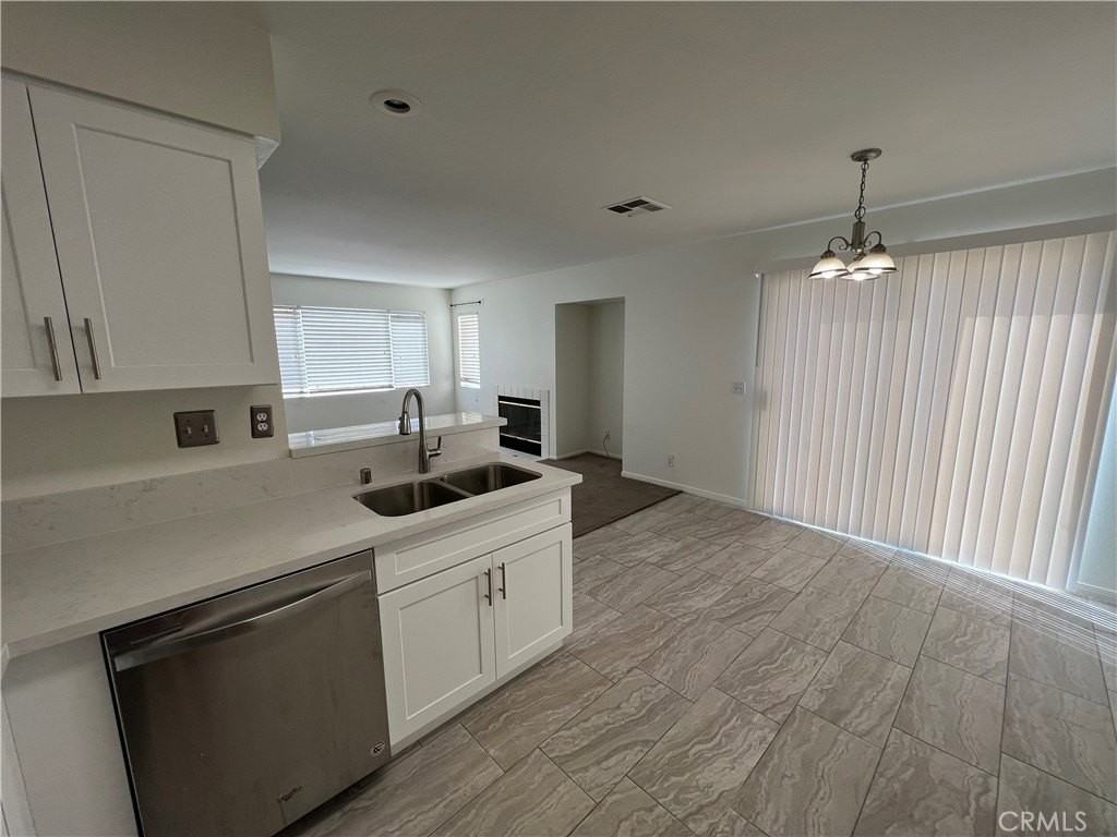 934 Primrose Ln - Photo 3 of 43