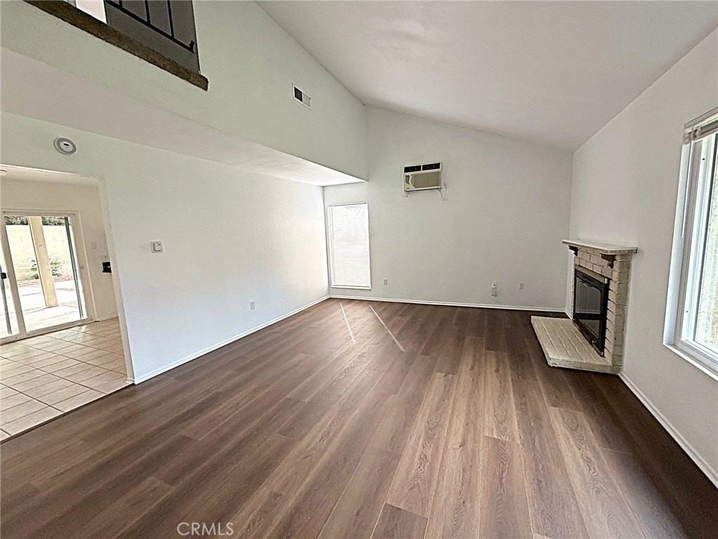 424 E Blueridge Ave - Photo 5 of 38