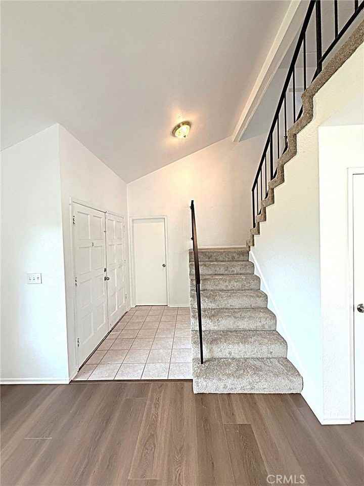 424 E Blueridge Ave - Photo 6 of 38