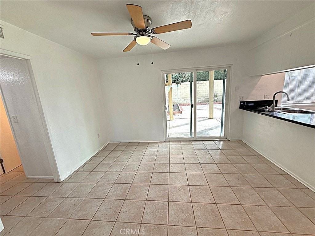 424 E Blueridge Ave - Photo 7 of 38