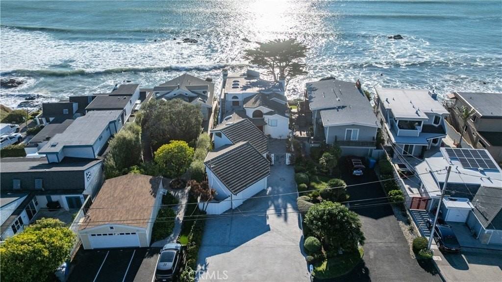 268 Pacific Ave - Photo 2 of 18