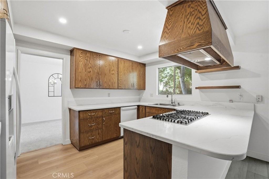 10919 Bismarck Ave - Photo 5 of 37