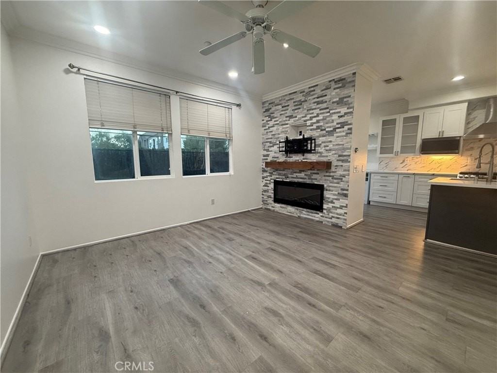 25410 Wharton Dr - Photo 6 of 40