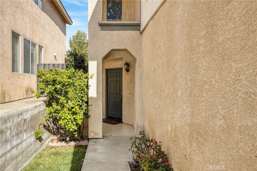 19321 Ackerman Ave - Photo 3 of 20