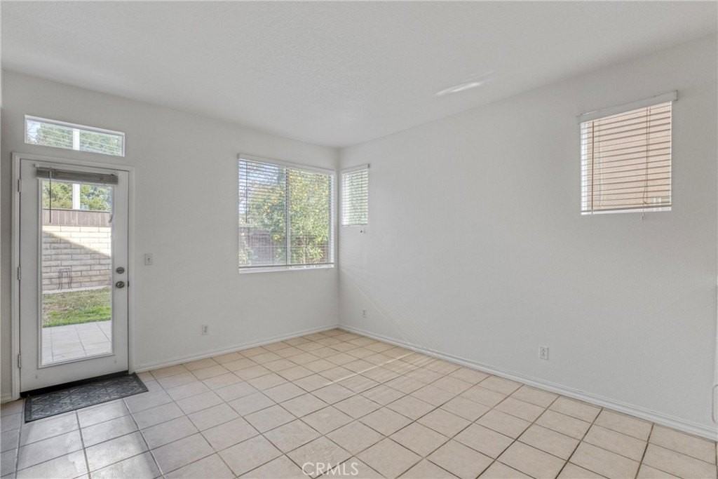 19321 Ackerman Ave - Photo 6 of 20