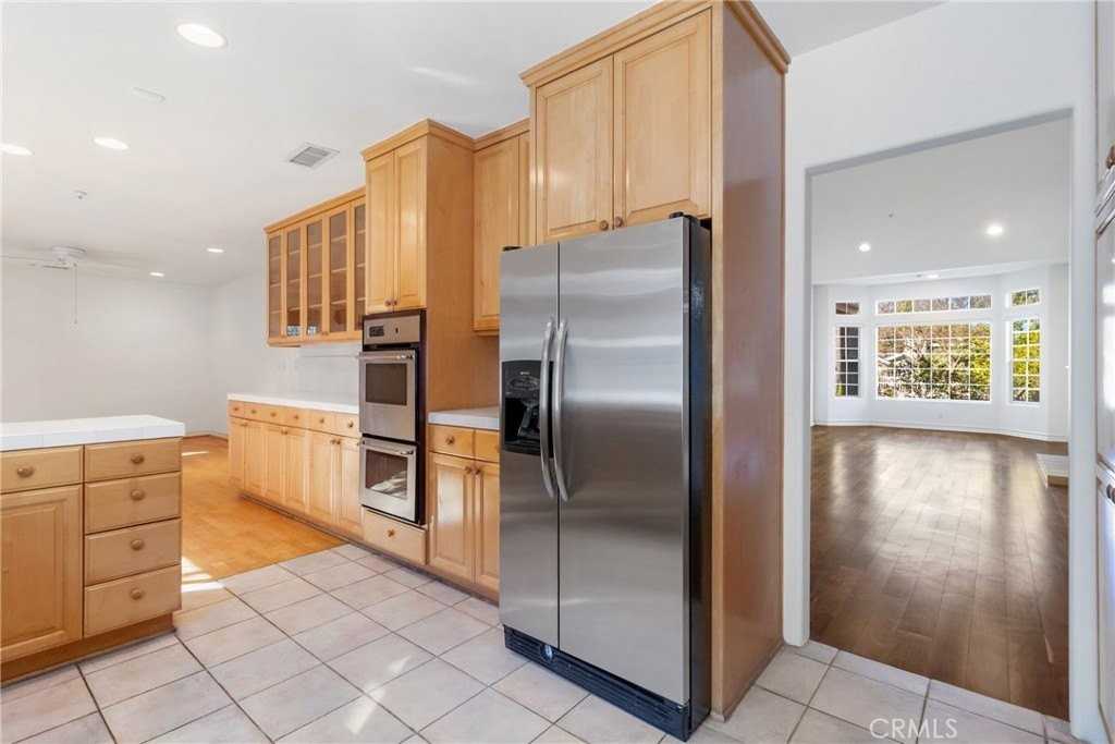 22068 Martinez St - Photo 5 of 22