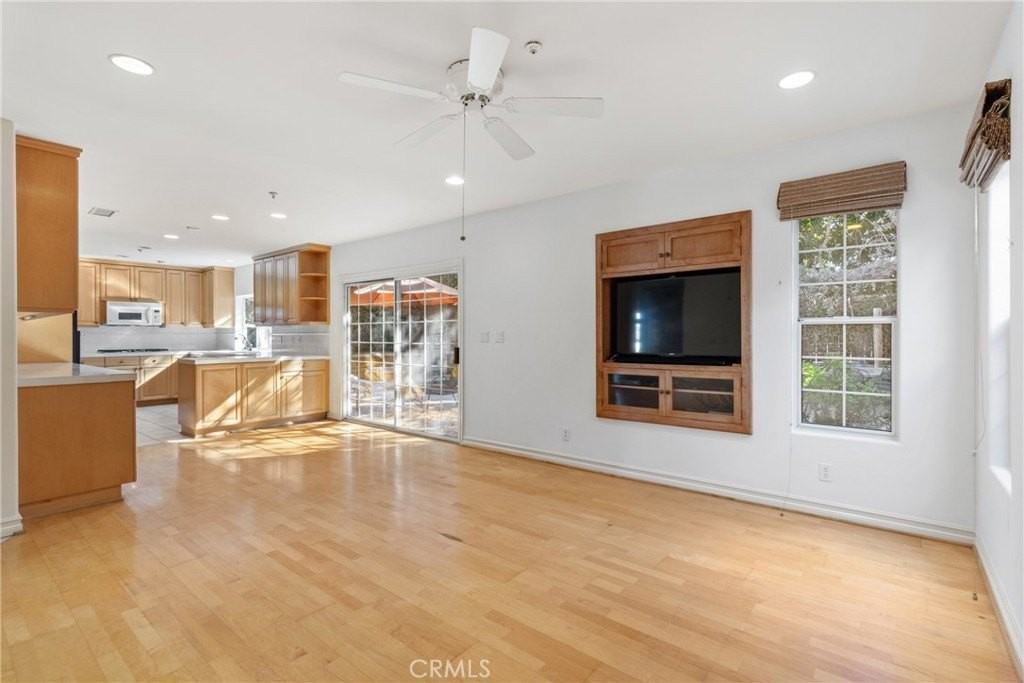 22068 Martinez St - Photo 7 of 22