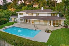 4620 Encino Ave - Photo 1 of 1