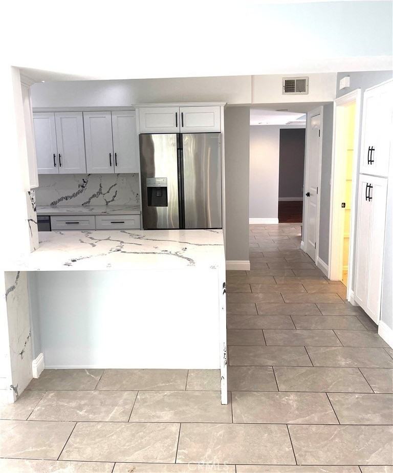 12913 Winthrop Ave - Photo 3 of 50