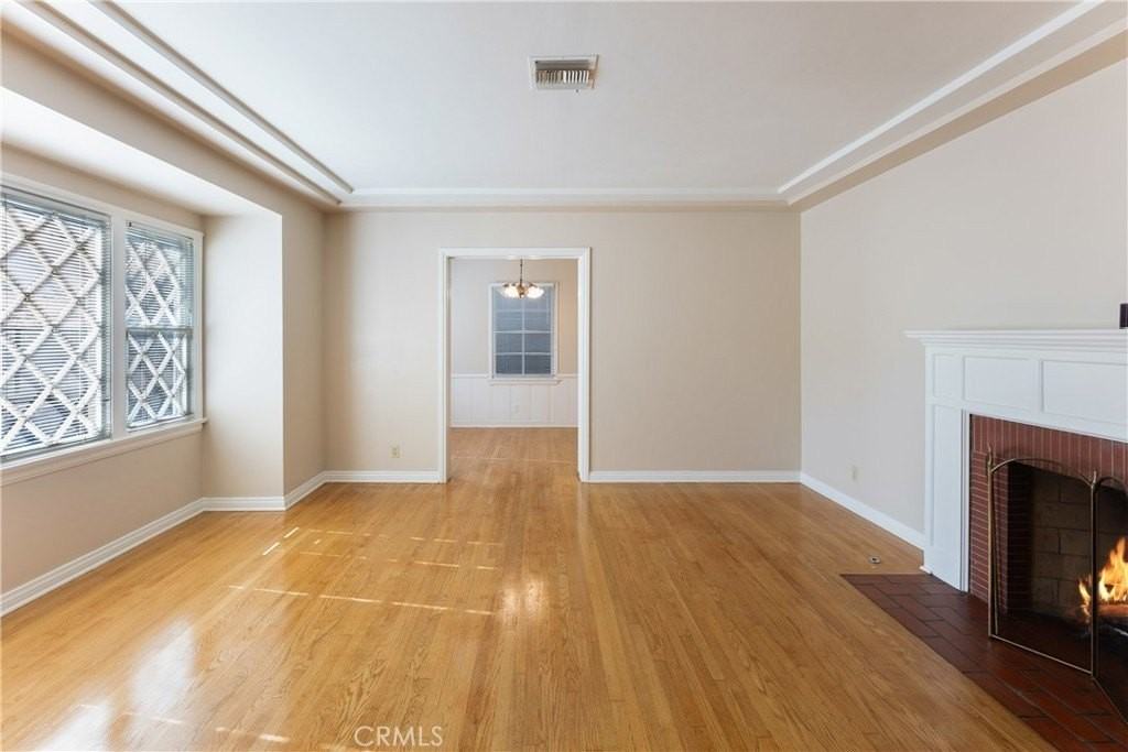 15207 Greenleaf 15203 - Photo 6 of 32