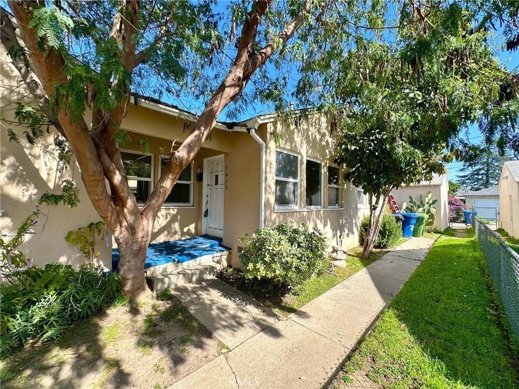 7452 Woodley Ave - Photo 3 of 20