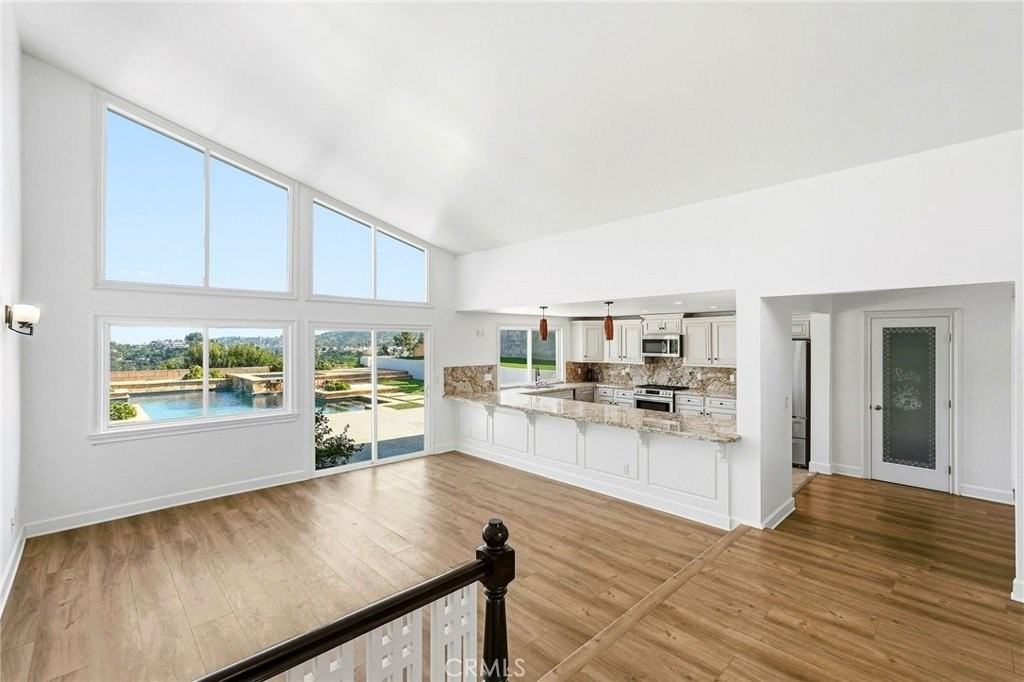 4028 Coldstream Ter - Photo 7 of 35