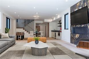 404 16th St - Photo 1 of 1