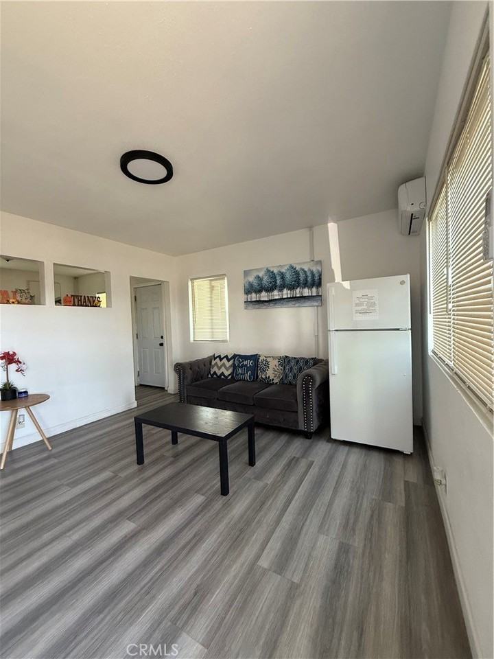 2437 Cogswell Rd - Photo 4 of 9