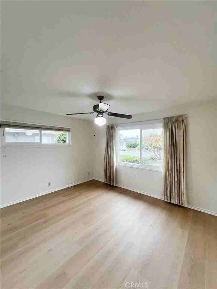 5398 Park Ave - Photo 7 of 17