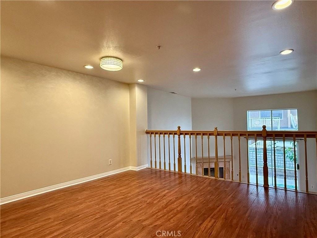 841 Fairview Ave #B - Photo 4 of 19