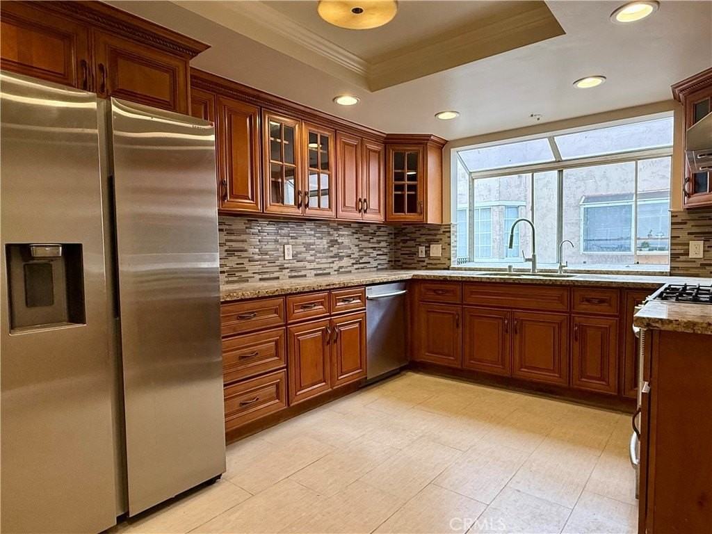 841 Fairview Ave #B - Photo 5 of 19