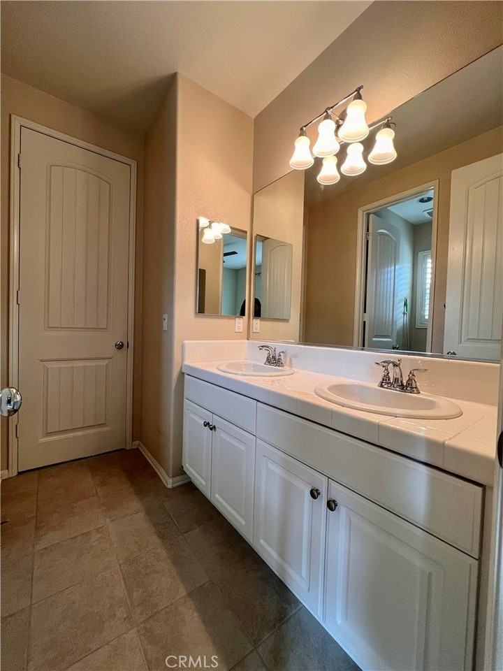 19935 Andorra Ct - Photo 5 of 16