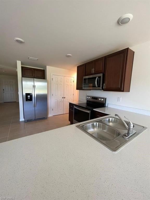 9018 S Castle Cir - Photo 3 of 13