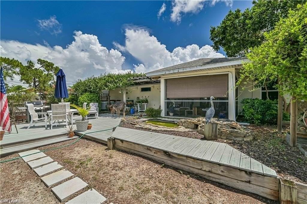 18546 Violet Rd - Photo 3 of 38