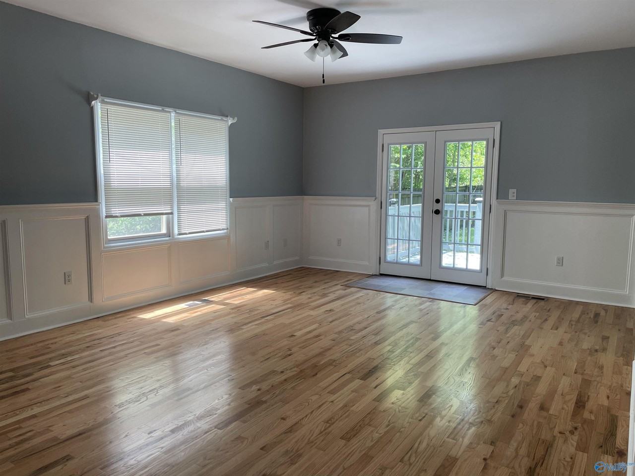 108 Suffolk Dr - Photo 4 of 49