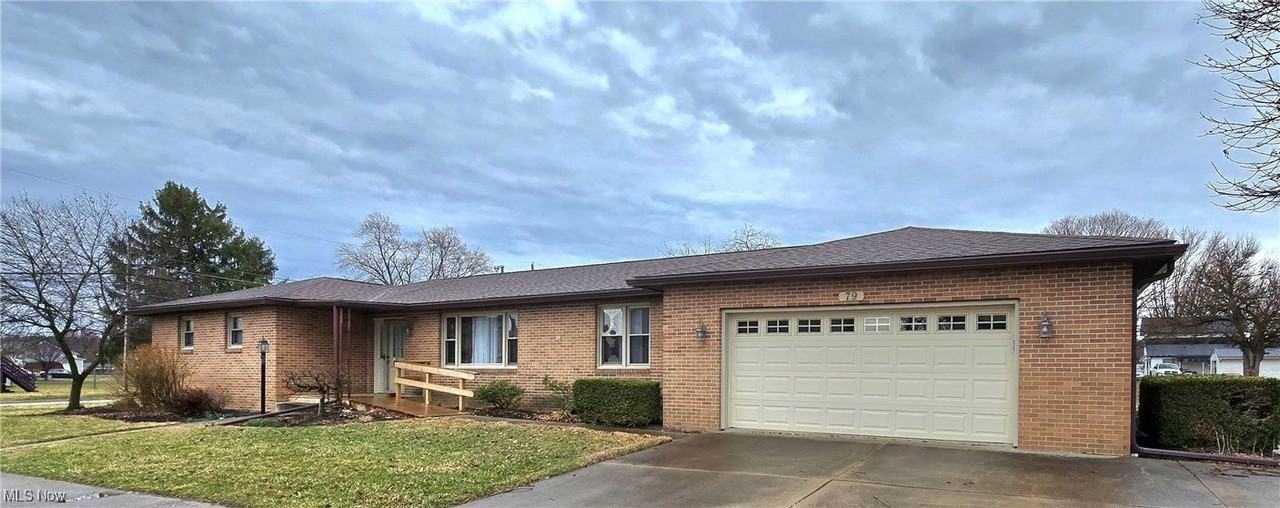 79 W 2nd St - Photo 2 of 43