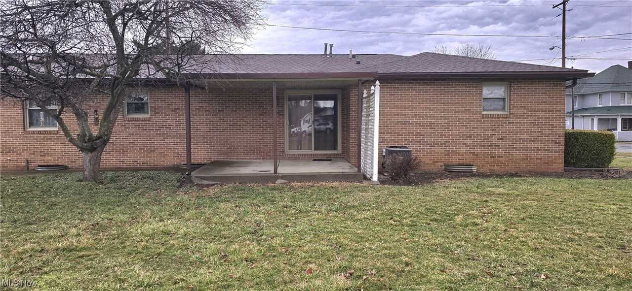 79 W 2nd St - Photo 3 of 43