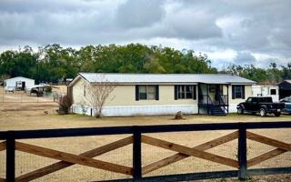 featured image of 2491 Sw Daisy Rd