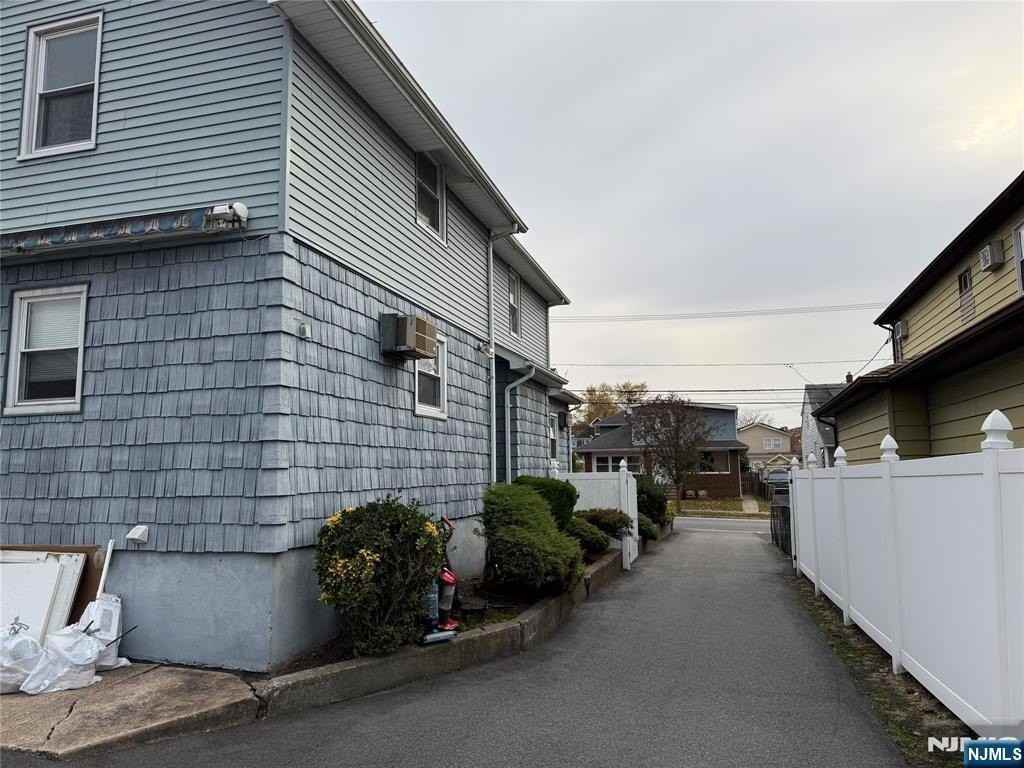 287 Union St Fl Ap - Photo 3 of 3