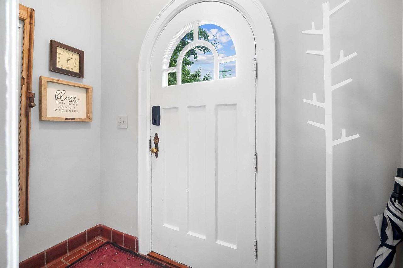 511 Park Ave Unit 2 #2 - Photo 5 of 19