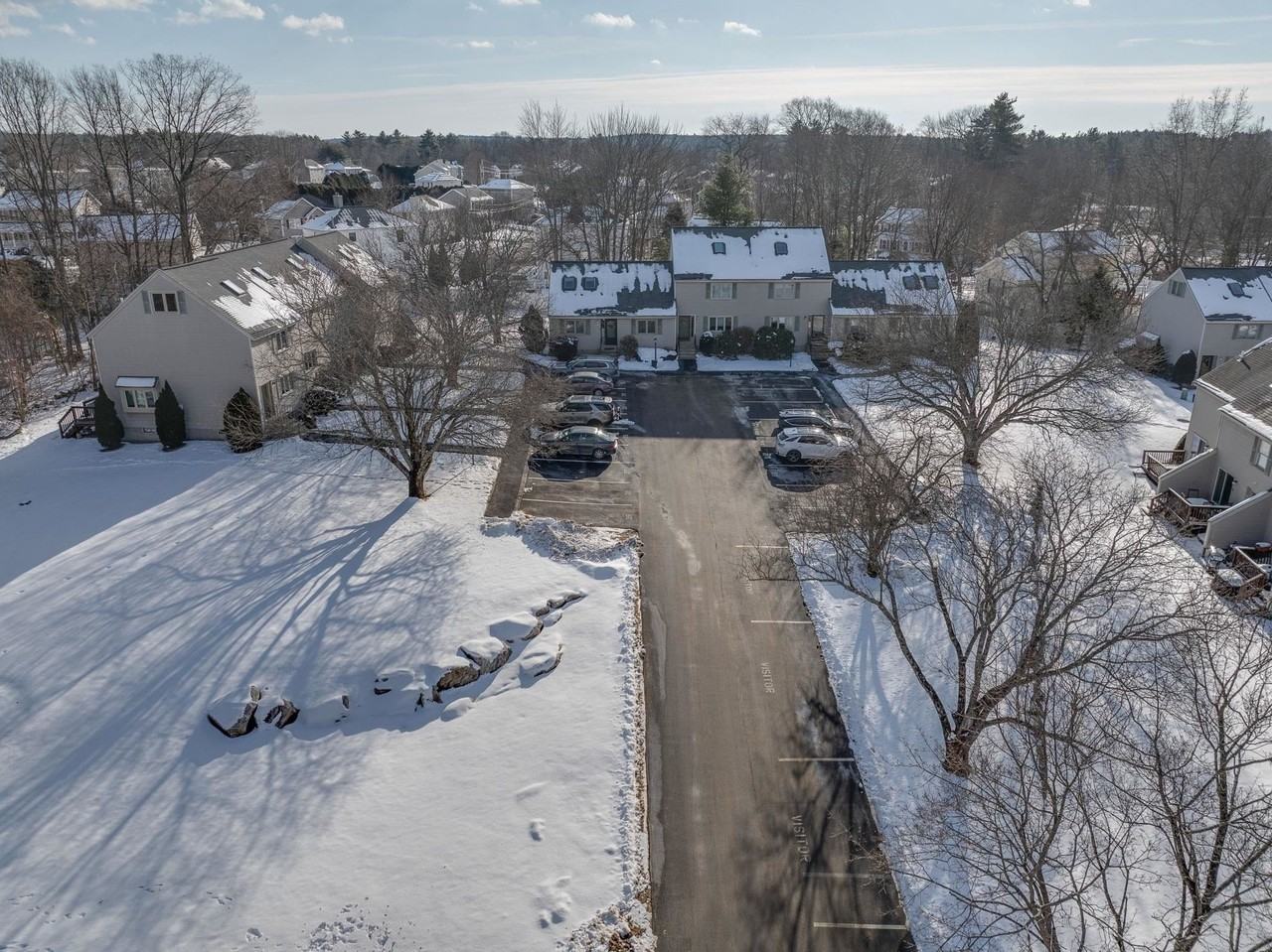 27 Eastmeadow Way - Photo 4 of 29