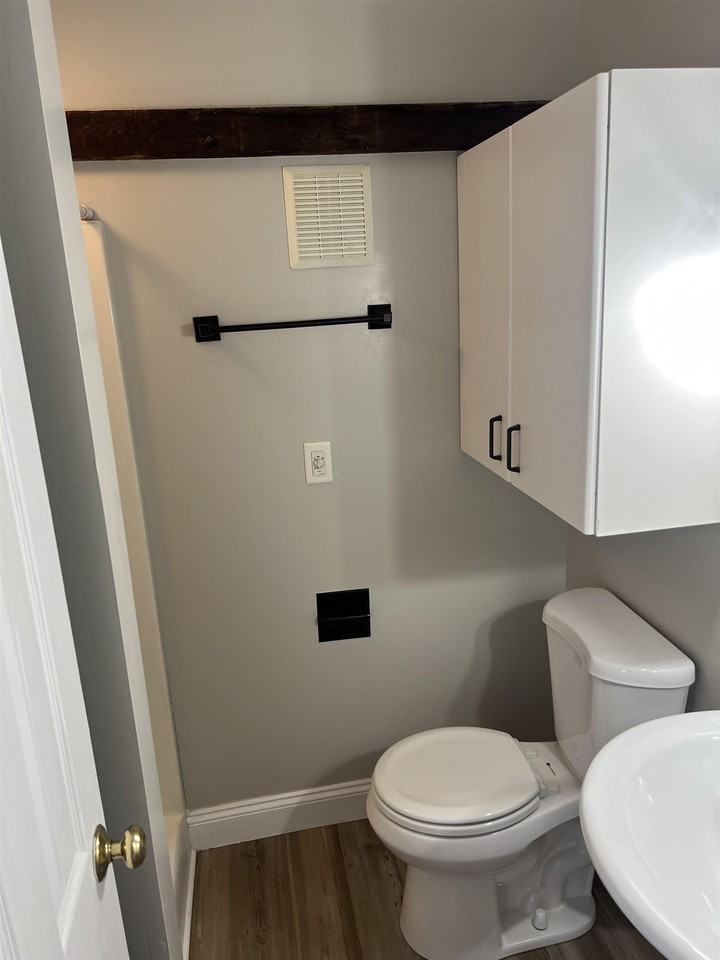 10 Spring St #A - Photo 5 of 7