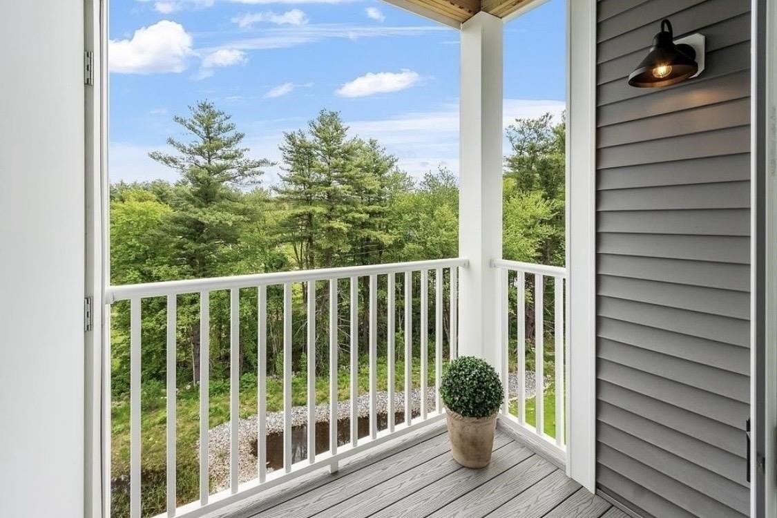 10100 S Willow St #202 - Photo 4 of 17