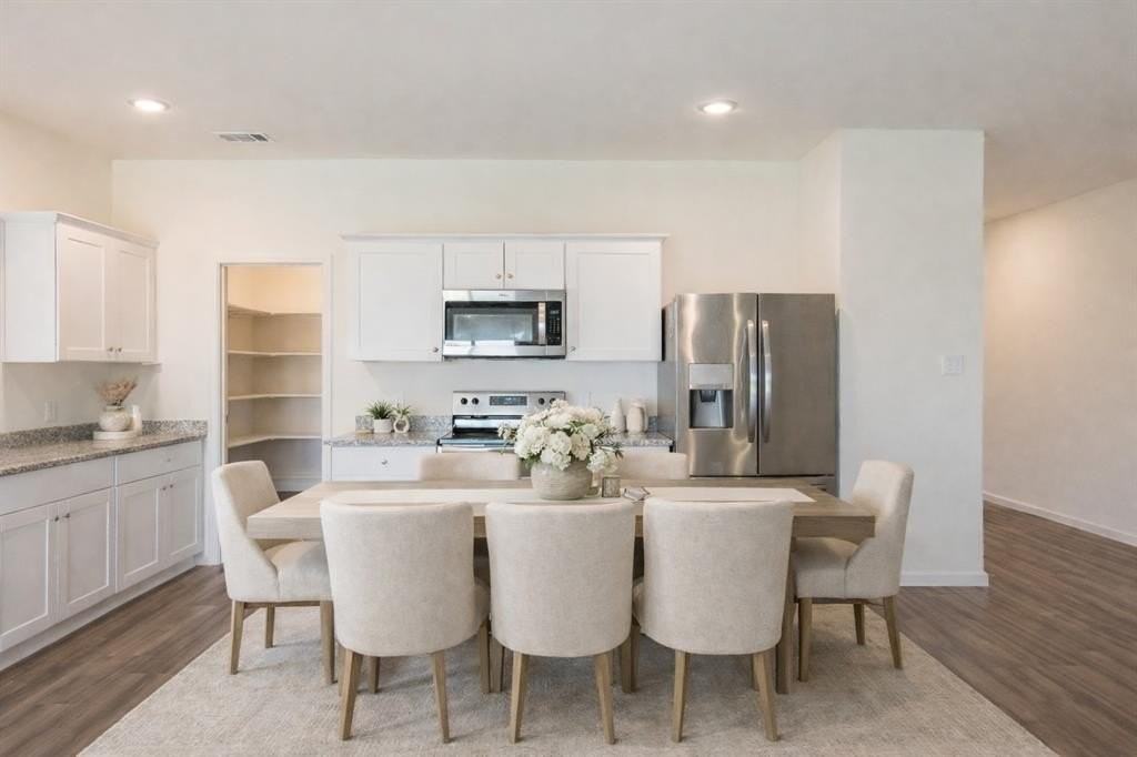 5508 Brownstone Ln - Photo 6 of 36