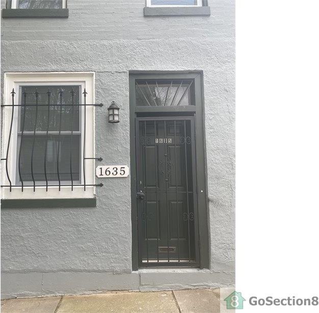 1635 Frederick Ave - Photo 2 of 2