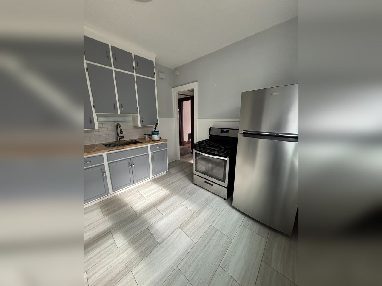 126 Oxford Ave #1 - Photo 4 of 10