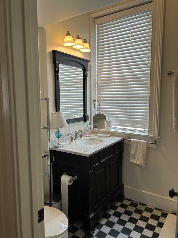 46 Queen St #5 - Photo 2 of 11