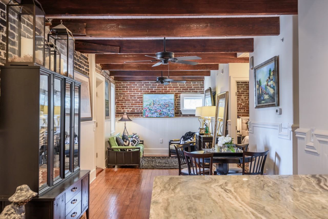 46 Queen St #A - Photo 5 of 18