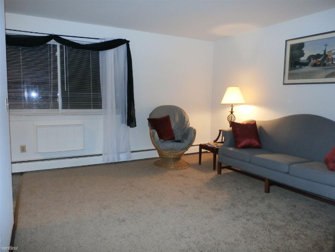 385 High St #6 - Photo 4 of 5