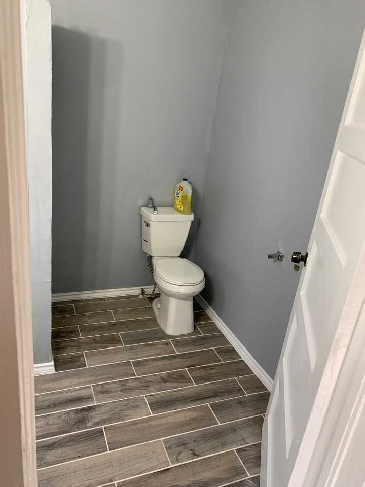 230 W Lee Ave #1 - Photo 3 of 9